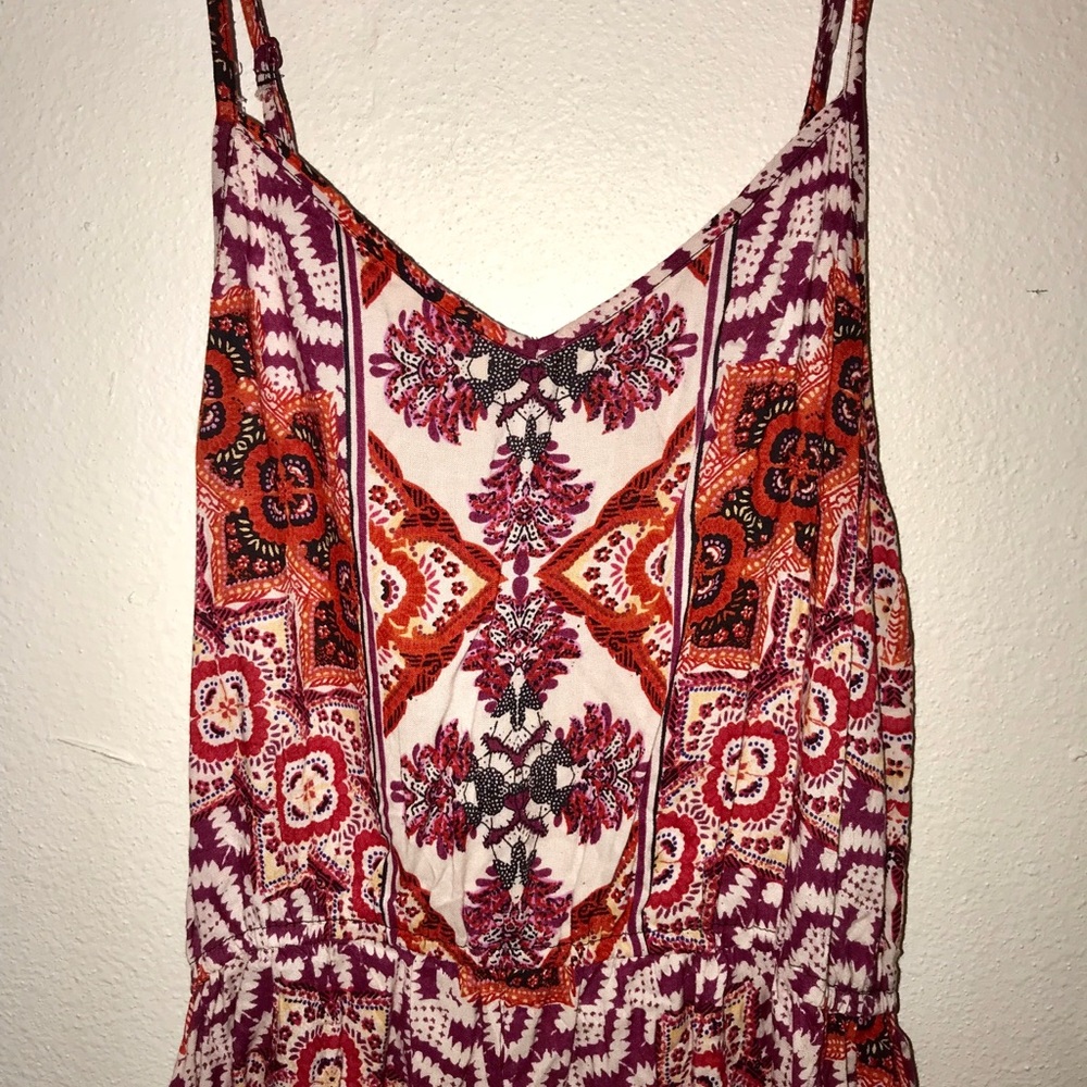 Detailed Pattern Romper - Picture 2 of 3